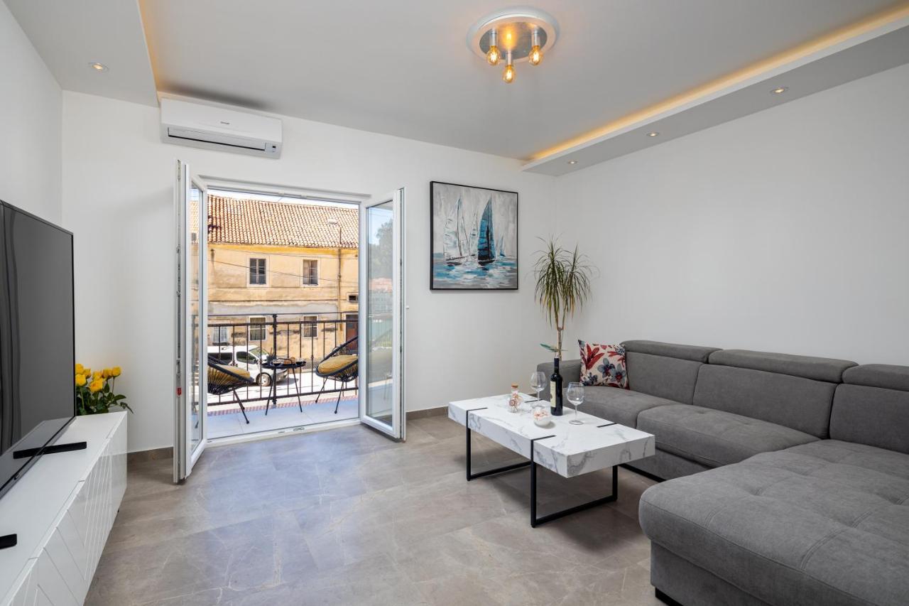 Apartment Navika オミシュ エクステリア 写真